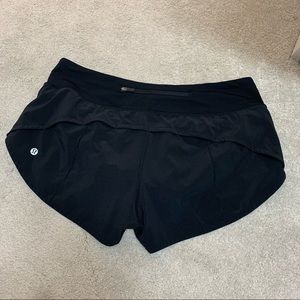 Lululemon Speed up shorts 2.5”
